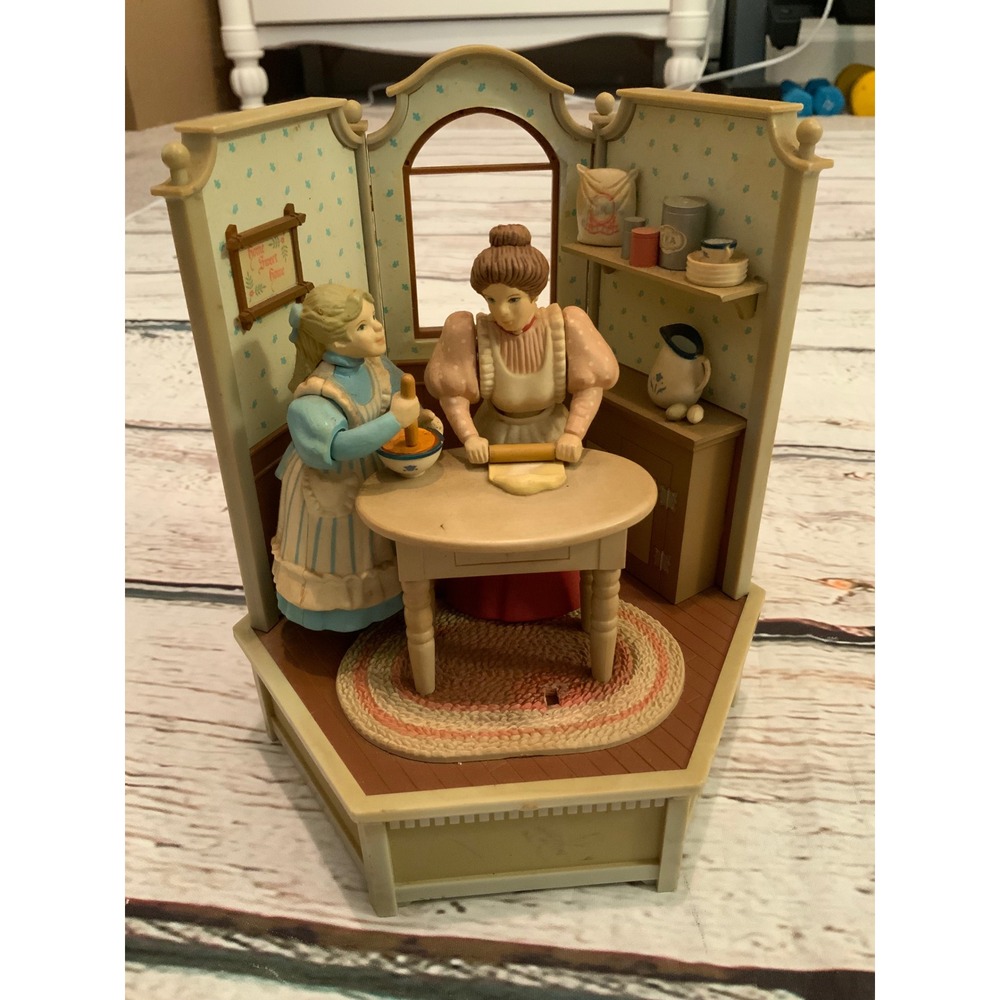 Enesco Musical Baking Kitchen Diorama Clair De Lune Vintage 1989 Music Box Macau